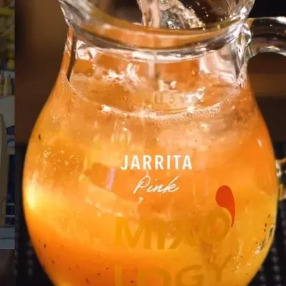 {{ $gallery[2]->id }}