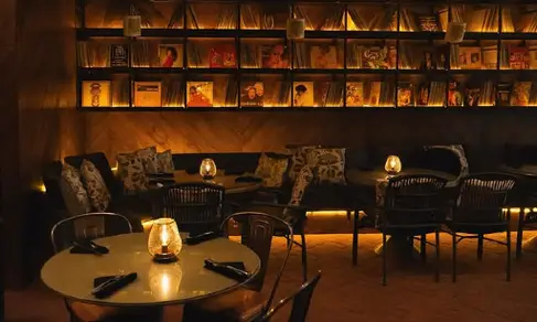 Coppola Pizza Vinyl Bar Hamburgo-image