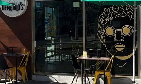 Demetrio's Pizza Porn Américas-image