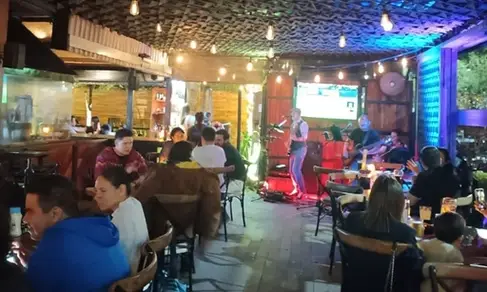 Burgués Urban Grill Celaya-image