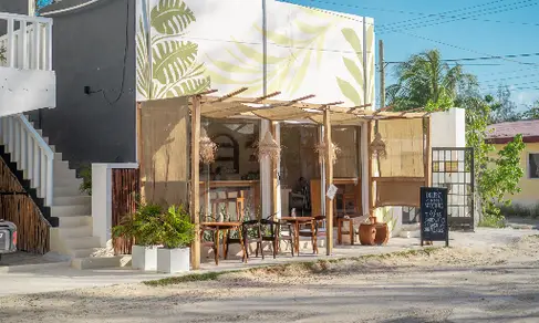 Delirio coffee & poke Holbox-image