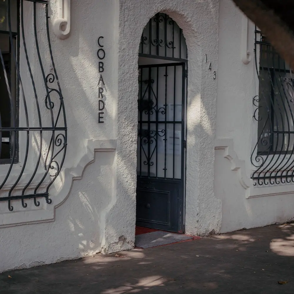 {{ $gallery[2]->id }}