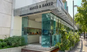 Naked & Baked Bosques