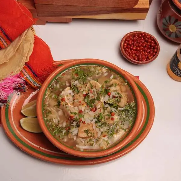 {{ $gallery[2]->id }}