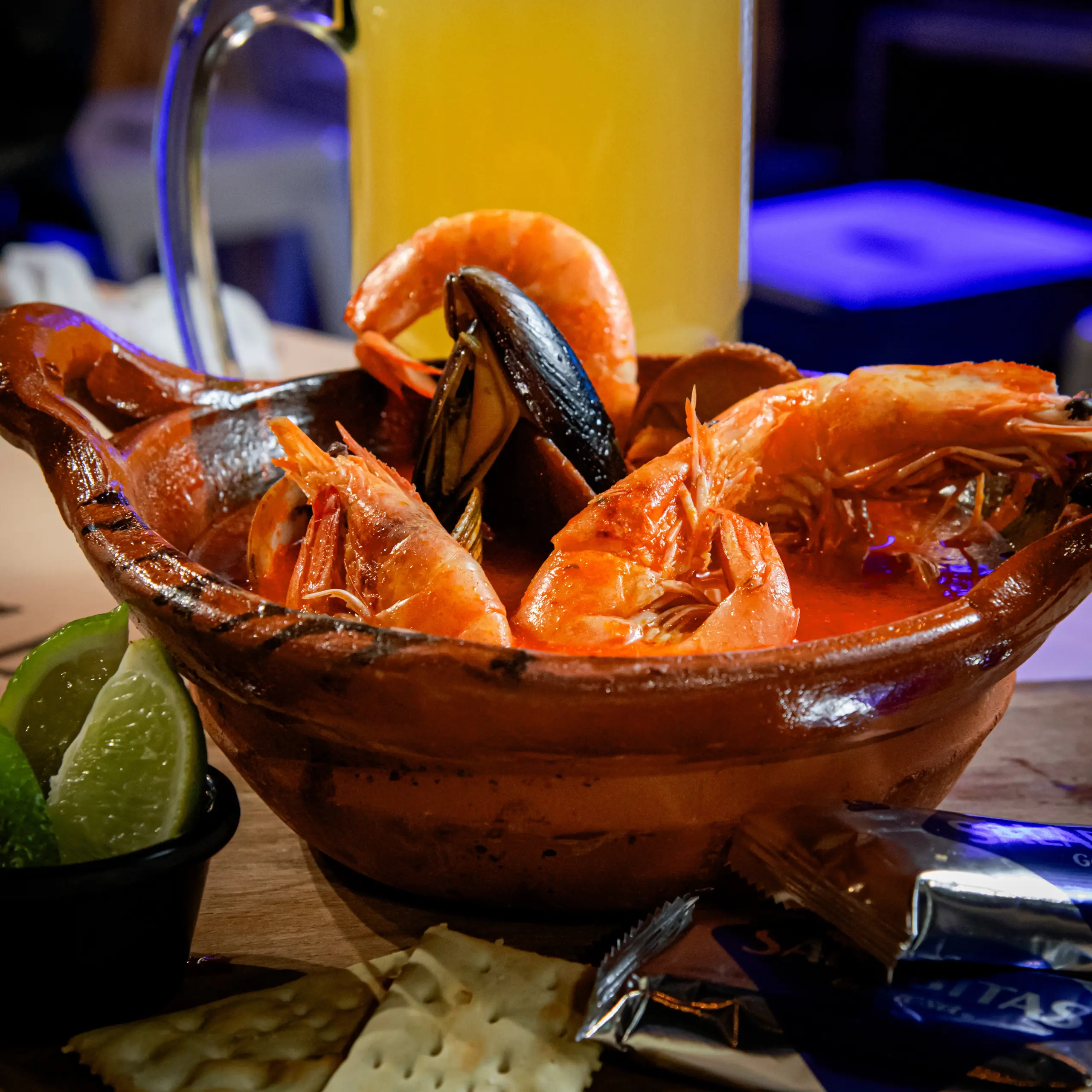 {{ $gallery[2]->id }}