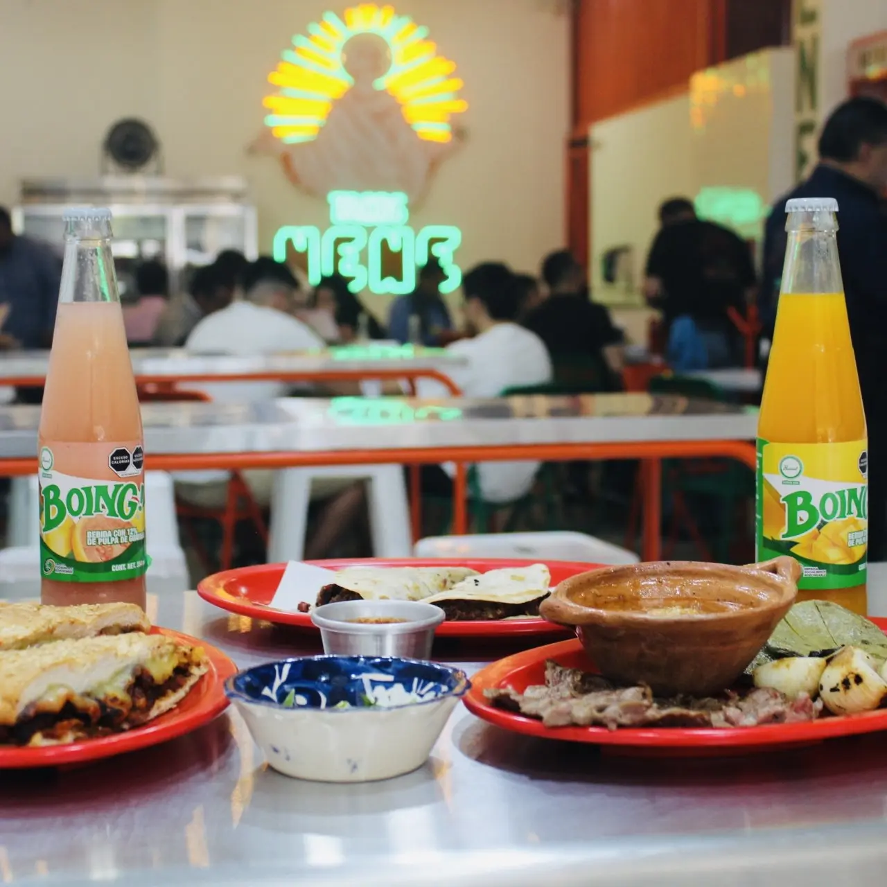 {{ $gallery[2]->id }}