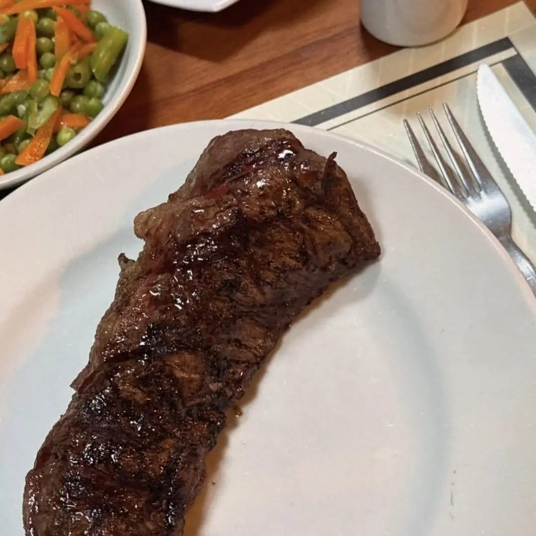 {{ $gallery[2]->id }}