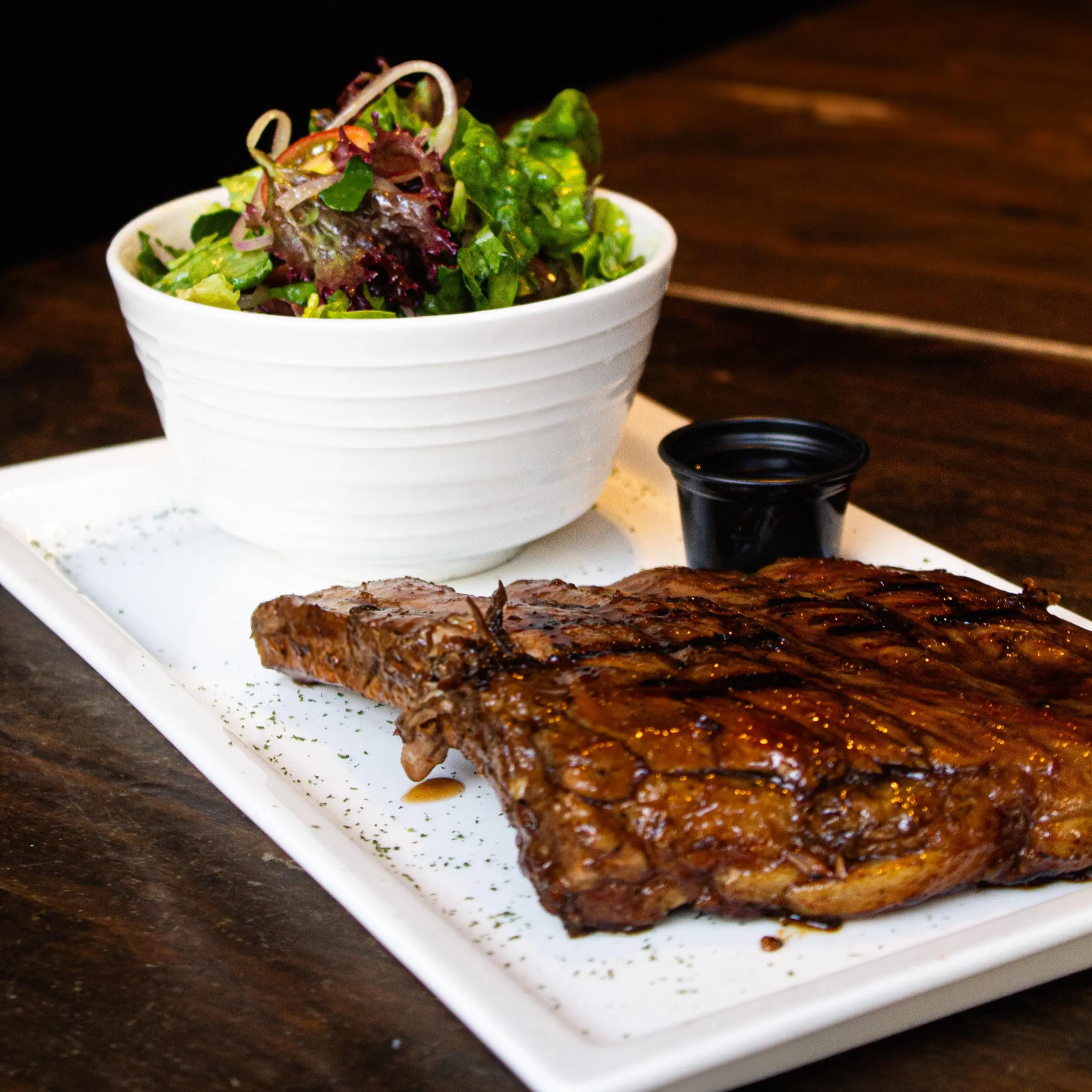 {{ $gallery[2]->id }}