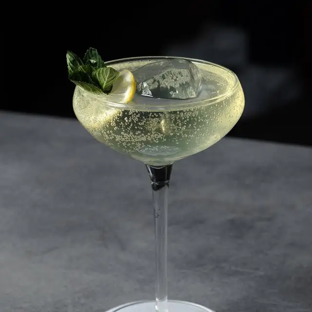 {{ $gallery[2]->id }}