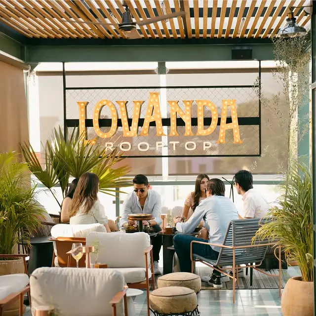 {{ $gallery[2]->id }}