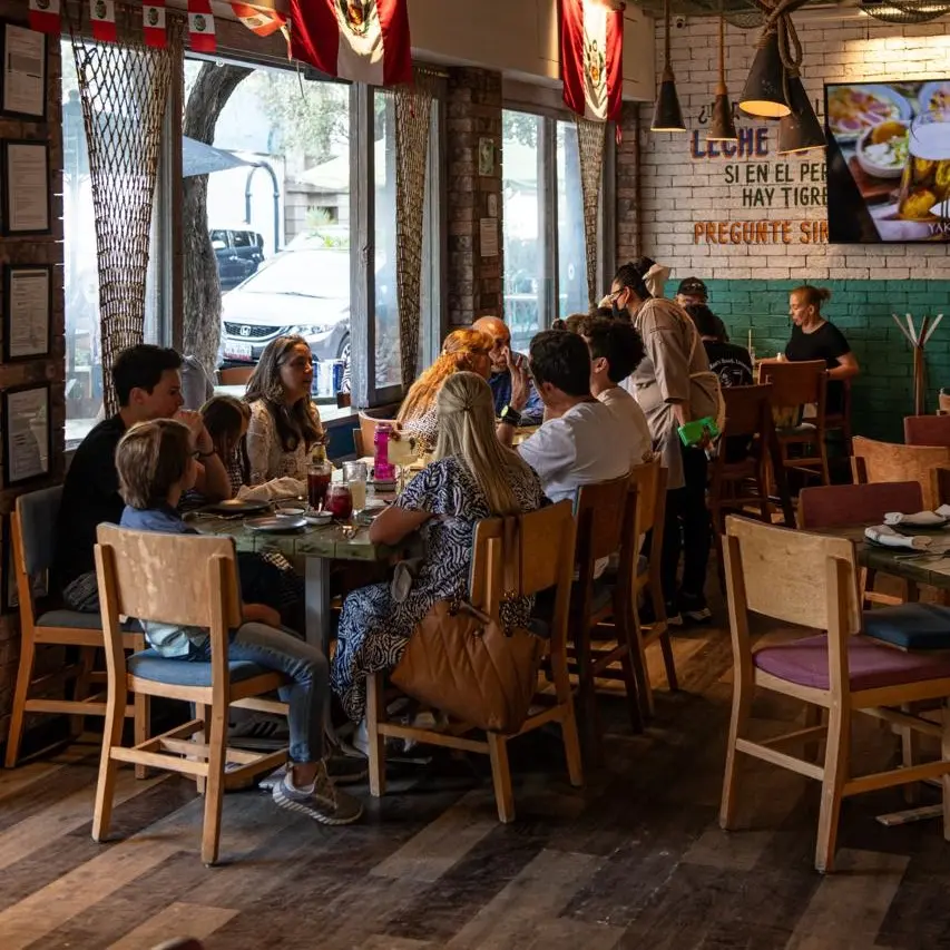 {{ $gallery[2]->id }}