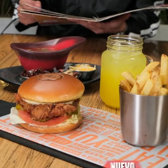 {{ $gallery[2]->id }}