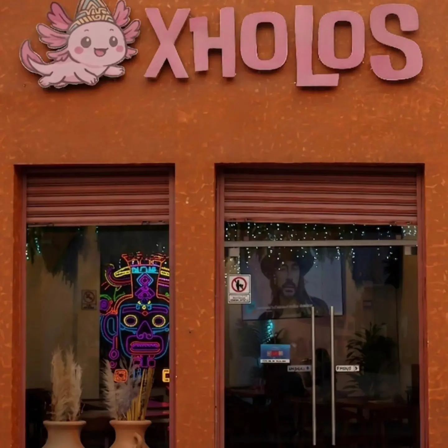 {{ $gallery[2]->id }}