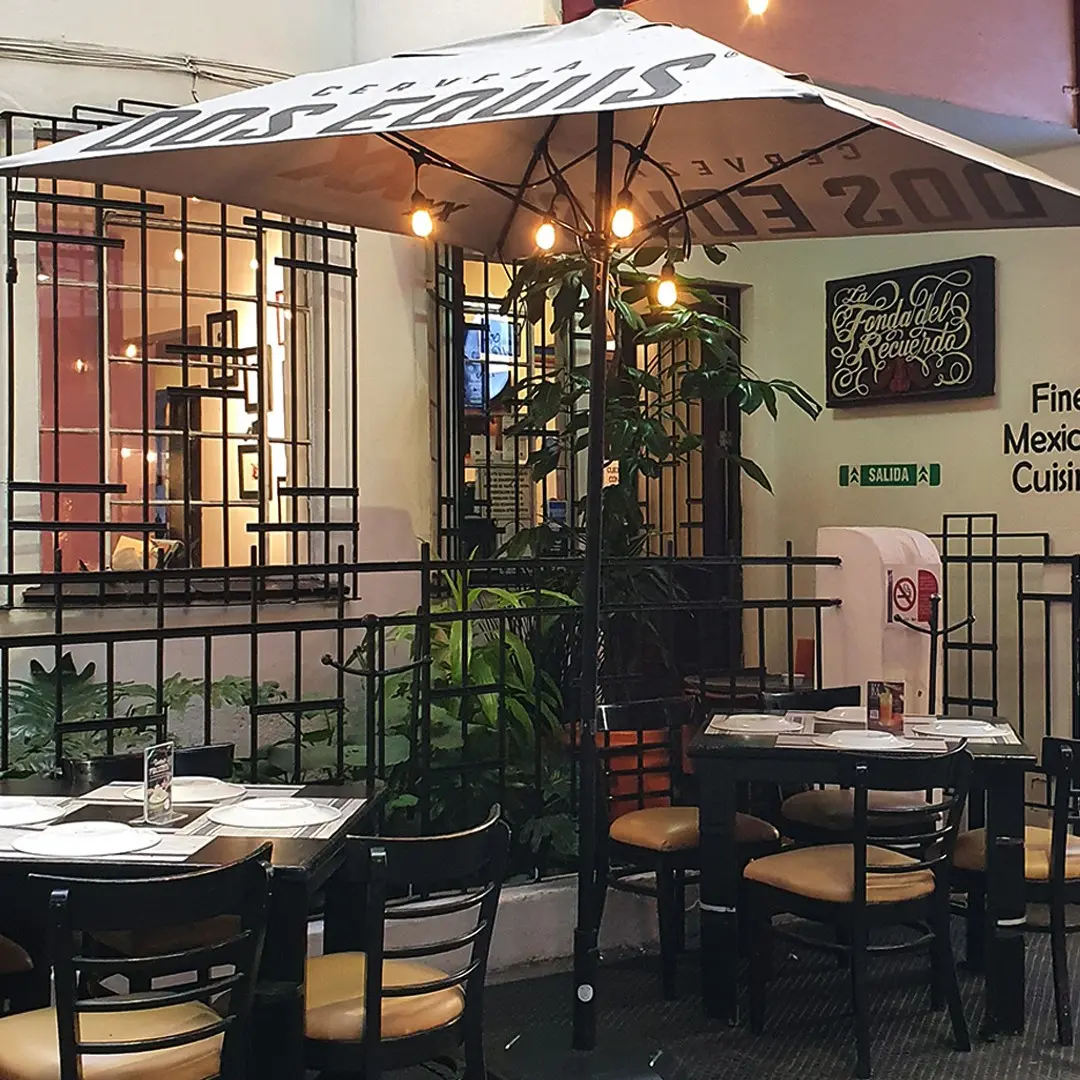 {{ $gallery[2]->id }}